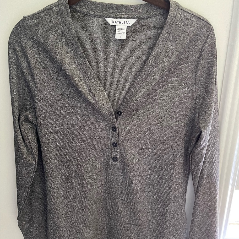 Athleta medium grey shirt